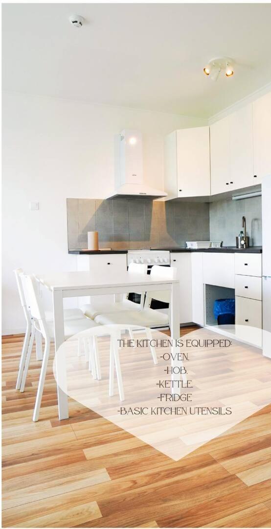 Matyas Corner Apartments Green Square Apartment Budapest Room photo