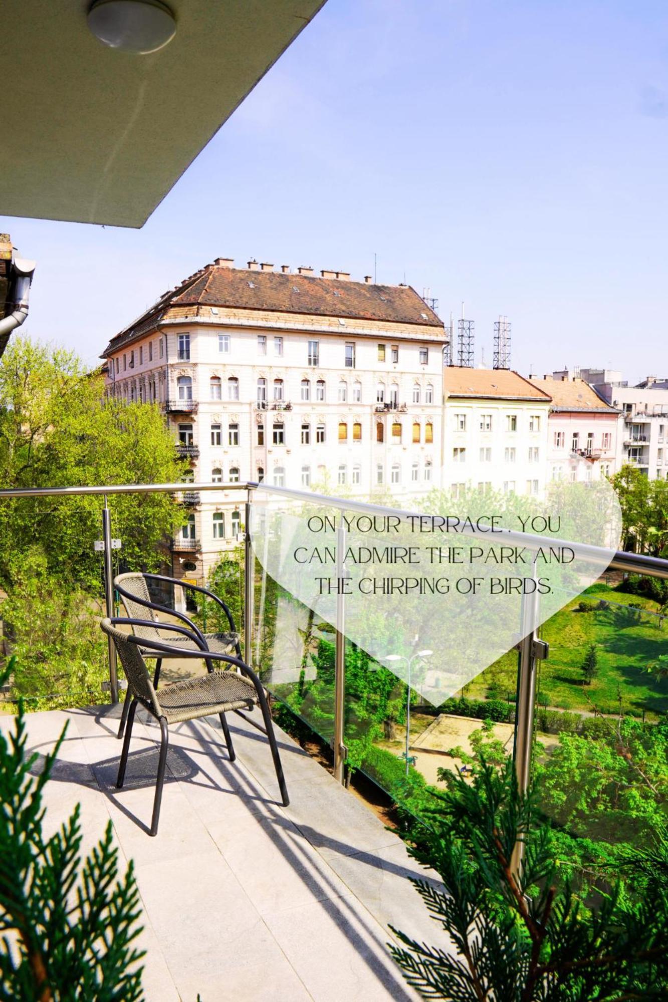Matyas Corner Apartments Green Square Apartment Budapest Room photo